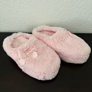Plusheez Light Pink Women’s Slippers